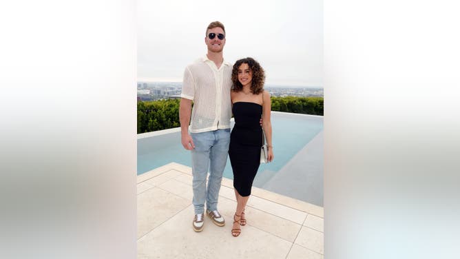 Will Levis' girlfriend Gia Duddy Morgan Wallen Concert