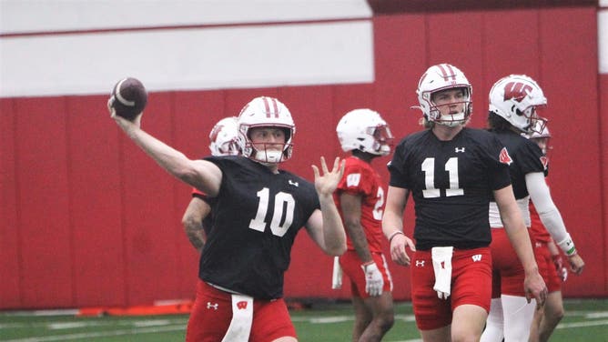 Tyler Van Dyke (Credit: Mark Stewart / Milwaukee Journal Sentinel / USA TODAY NETWORK)