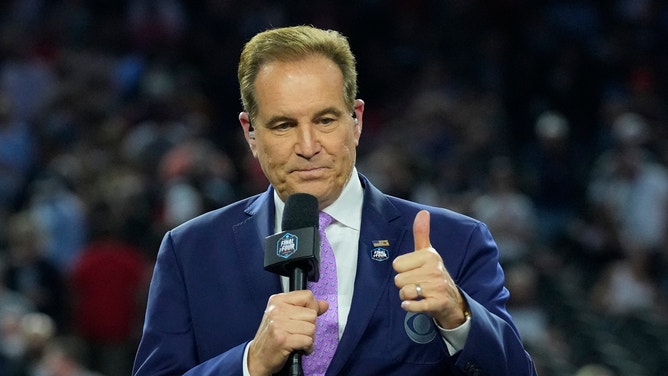 Longtime CBS Sports play-by-play man Jim Nantz declared that the winner of Sunday's game between the Buffalo Bills and Detroit Lions should replace the Dallas Cowboys as