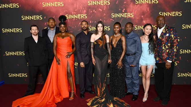 hailee steinfeld sex scenes michael b. jordan movie sinners
