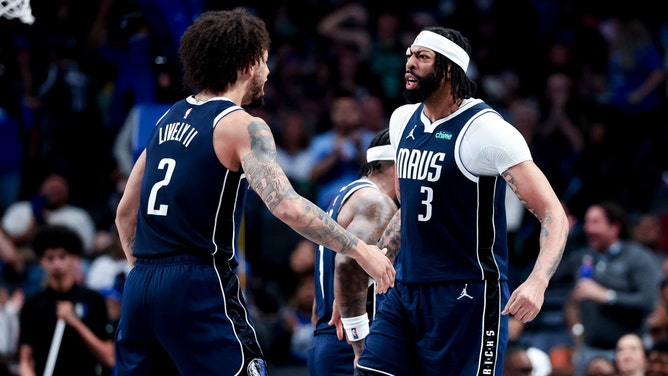 The Sacramento Kings host the Dallas Mavericks in the 2025 NBA Play-In Tournament Wednesday (Photo credit: Kevin Jairaj-Imagn Images)