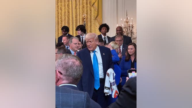 Donald Trump welcomed the Florida Gators to the White House. Via: Trey Wallace