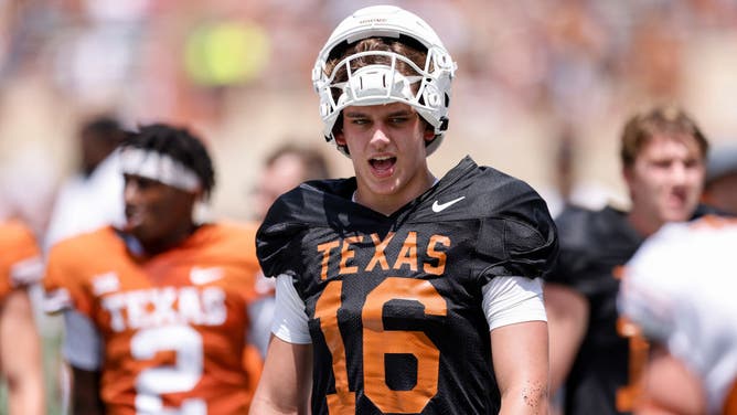 Arch Manning of the Texas Longhorns