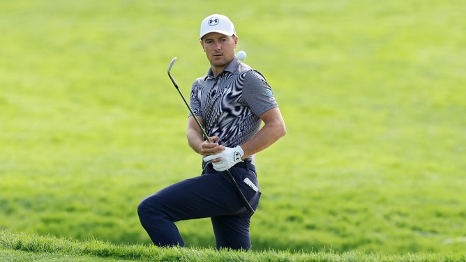 Jordan Spieth hits out of the rough during a practice round for the 125th U.S. Open at Oakmont Country Club in Pennsylvania. (Photo credit: Andy Lyons/Getty Images)
