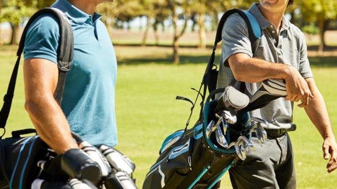 golfers brawl gimme putt miss