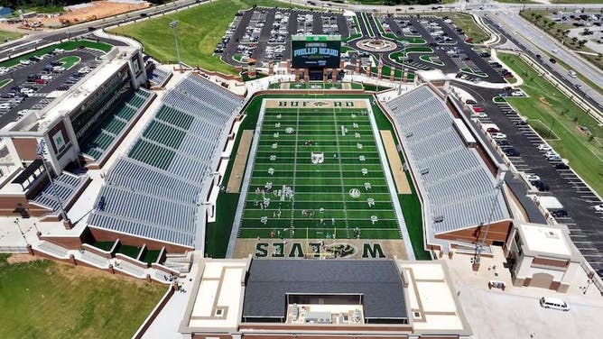 Buford high school in Georgia is now the home to one of the nicest stadiums in the sport. Via: Buford High School