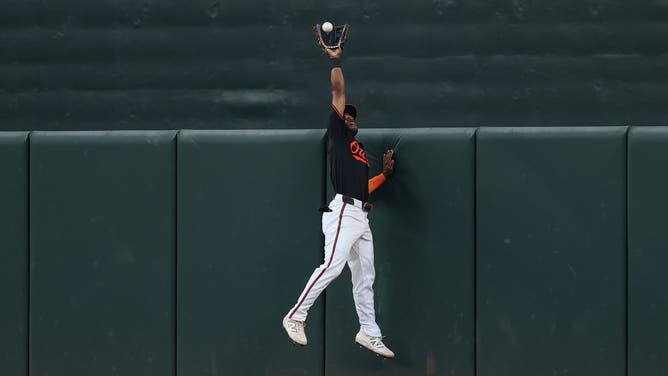 While his name is being bandied about in trade rumors ahead of the MLB deadline on Thursday, Baltimore Orioles centerfielder Cedric Mullins is not losing any focus on his defensive prowess.