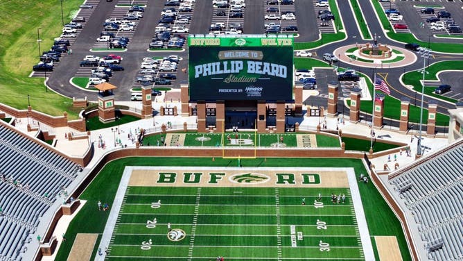 Buford high school in Georgia is now the home to one of the nicest stadiums in the sport. Via: Buford High School
