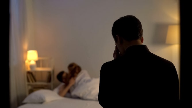 son feels like the villain after setting his mom up to be caught cheating on his dad