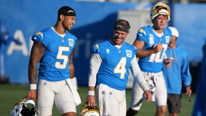 Los Angeles Chargers backup QBs Trey Lance and Taylor Heinicke will play vs. the Detroit Lions Thursday in the 2025 Pro Football Hall of Fame Game. (Photo credit: Kirby Lee-Imagn Images)