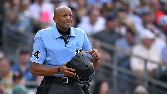 Umpire CB Bucknor