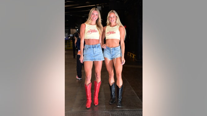 sophie cunningham bikini dance video