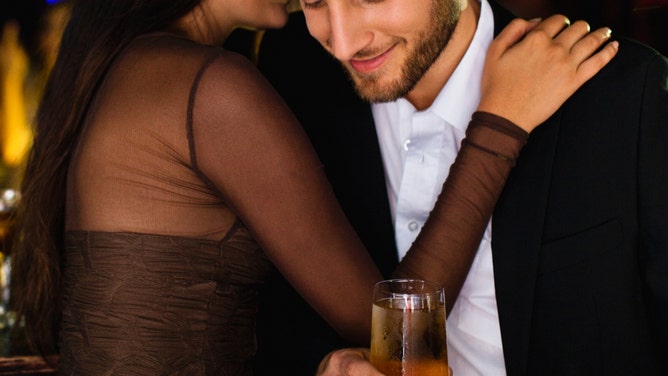 model too rich to date prefers sleeping with married men