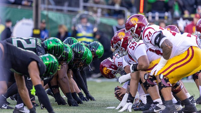 Oregon Ducks and USC Trojans