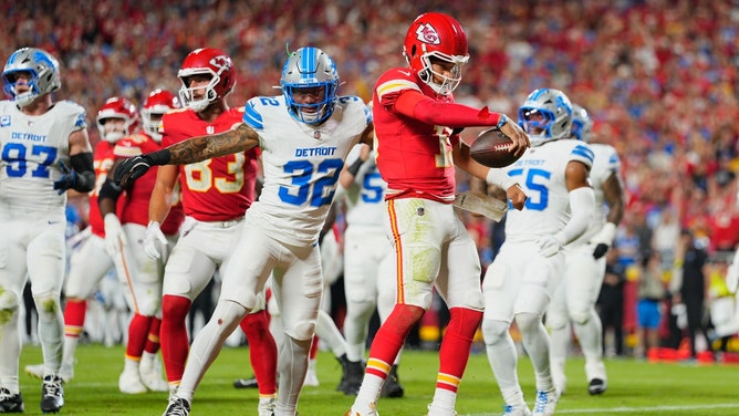 Chiefs QB Patrick Mahomes rushes for a touchdown against the Detroit Lions at Arrowhead Stadium. (Photo Credit: Jay Biggerstaff-Imagn Images)
