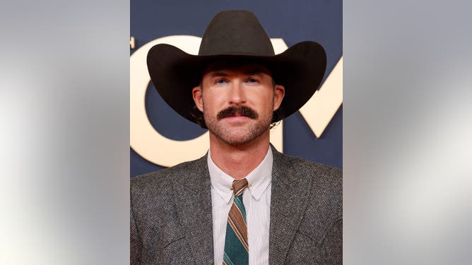 NASHVILLE, TENNESSEE - NOVEMBER 19: (EDITORIAL USE ONLY) Riley Green attends the 2025 CMA Awards at Music City Center on November 19, 2025 in Nashville, Tennessee. (Photo by Taylor Hill/WireImage via Getty Images)