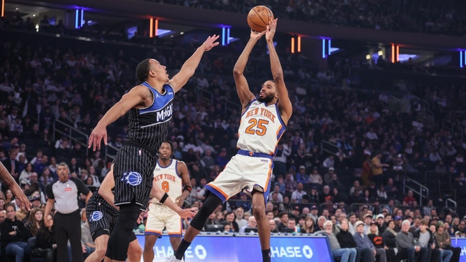 The New York Knicks meet the Orlando Magic in the semifinals of the 2025 NBA Cup Saturday in Las Vegas at the T-Mobile Arena. (Photo credit: Wendell Cruz-Imagn Images)