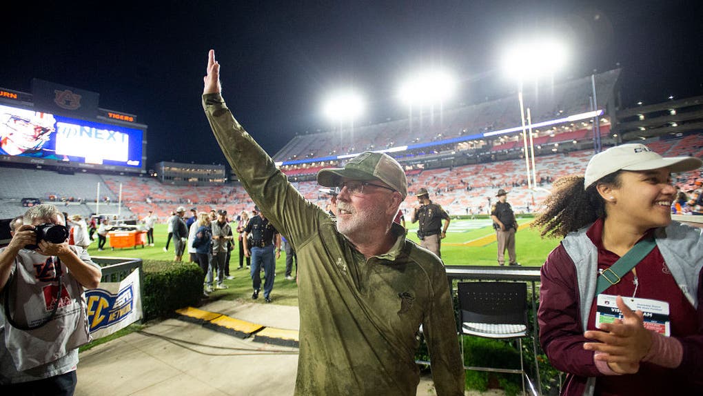 New Mexico State head coach Jerry Kill went after New Mexico AD Eddie Nunez