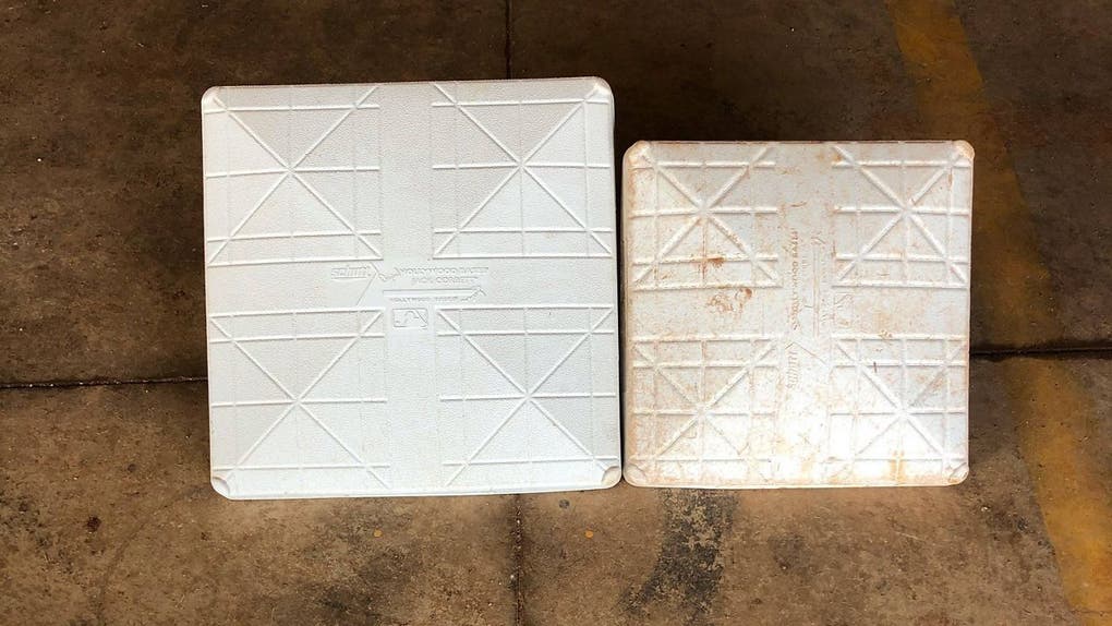0610_ky_louisville_bats_bases_MLB (1)