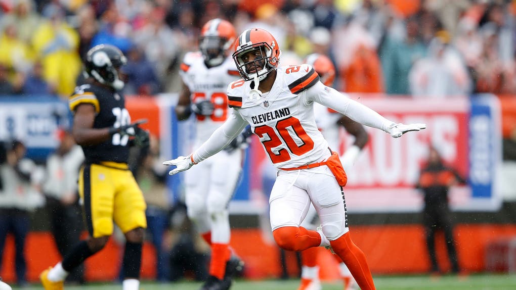 Pittsburgh Steelers v Cleveland Browns