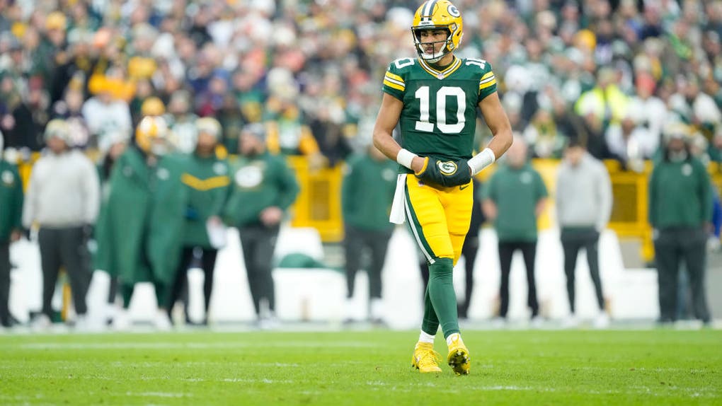 Chicago Bears v Green Bay Packers