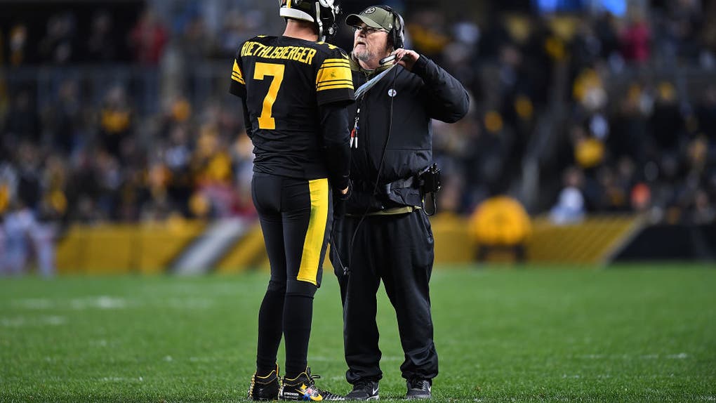 8c28c8cb-Carolina Panthers v Pittsburgh Steelers