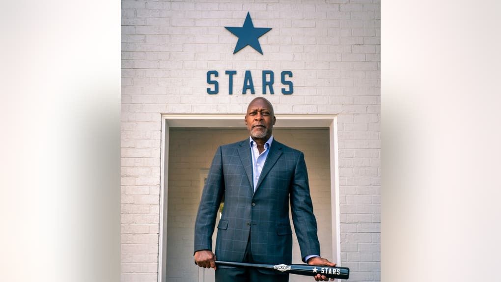 d3543718-Dave Stewart