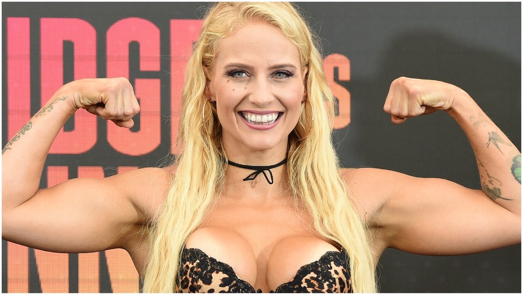 Ebanie Bridges Lingerie Model Sparring Partner