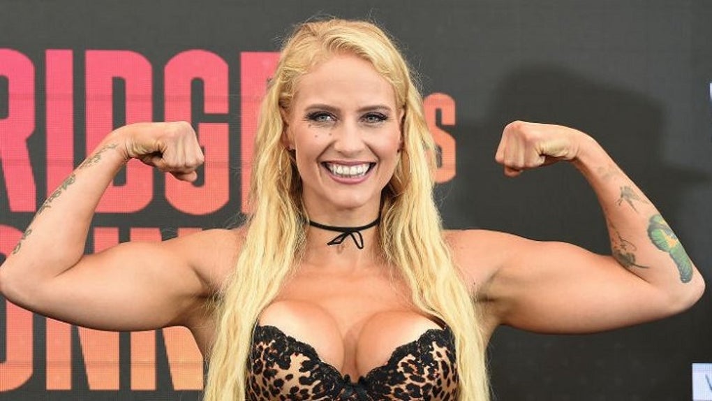 Ebanie Bridges Flash Boobs Leeds United Premier League Relegation