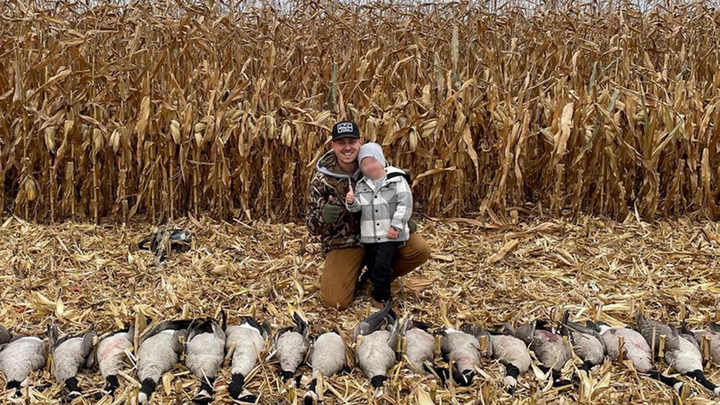 Erik-Swanson-goose-hunting-Instagram copy
