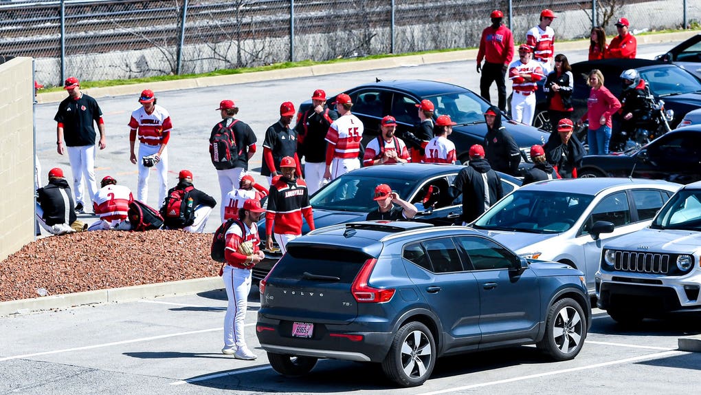 ea9d6b5d-FQA1OKfX0AAFr2K