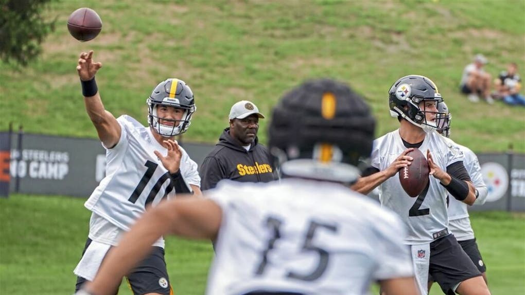 Mitch Trubisky Leading QB Room In Pittsburgh