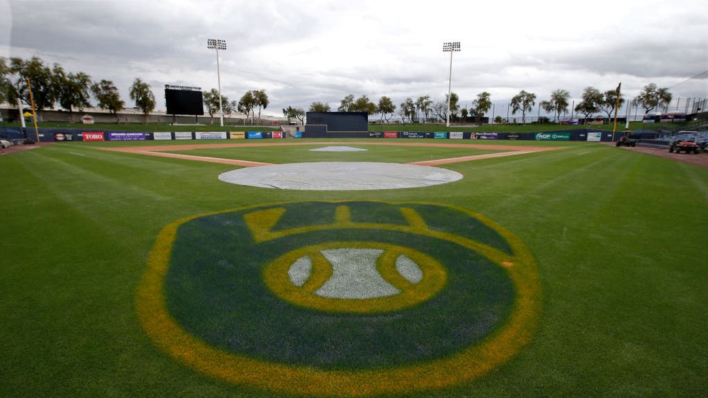 d5086690-Major League Baseball Suspends Spring Training