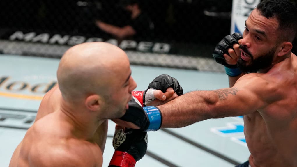 fb79ba0c-UFC Fight Night: Moraes v Font
