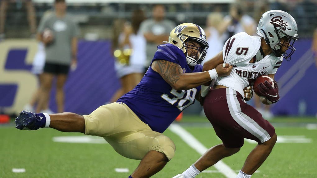 fbb30464-COLLEGE FOOTBALL: SEP 04 Montana at Washington