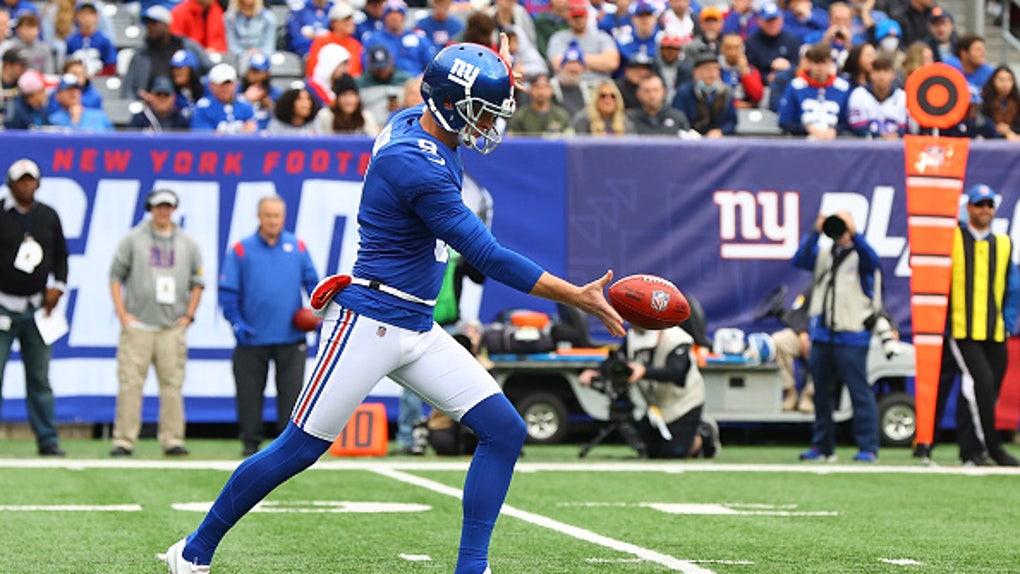 Key Vets Take Pay Cuts To Stay With New-Look NY Giants