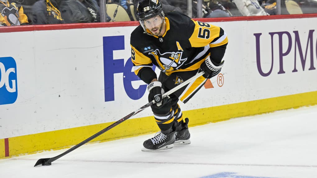 6e7bfe4b-NHL: NOV 26 Maple Leafs at Penguins