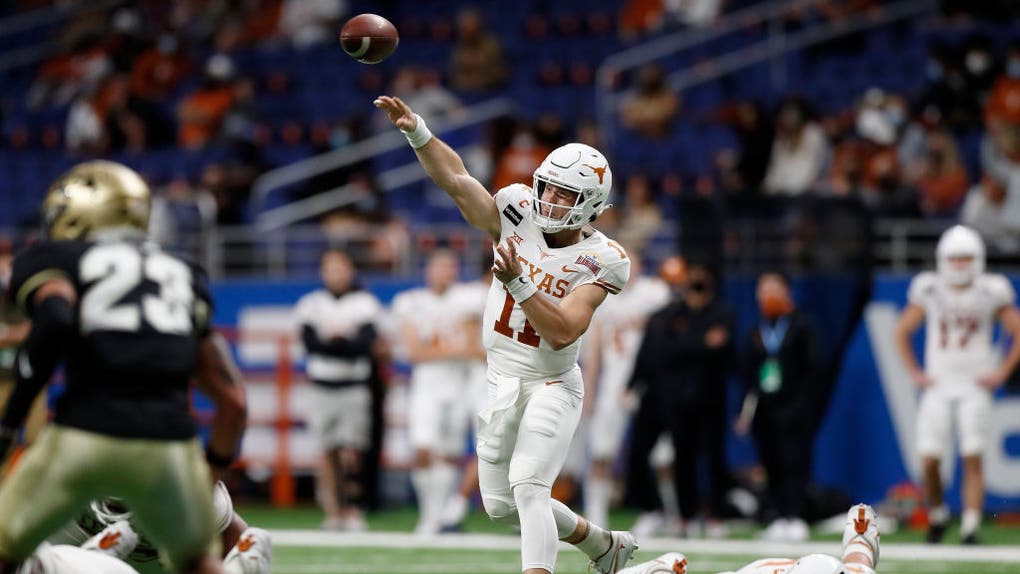 Valero Alamo Bowl - Texas v Colorado
