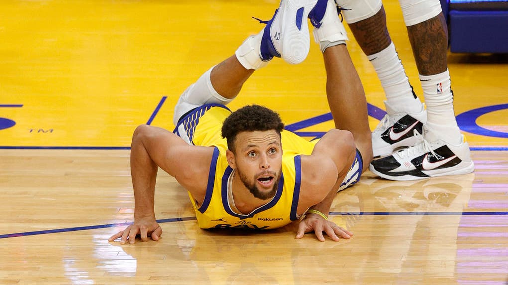 960235f5-Portland Trail Blazers v Golden State Warriors