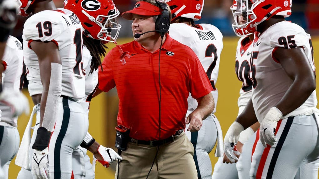 Duke's Mayo Classic - Georgia v Clemson