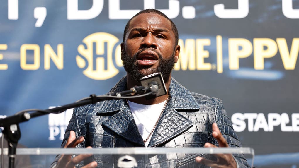 WBO Adds Mayweather’s Portrait To Championship Belt Of All-Time Greats