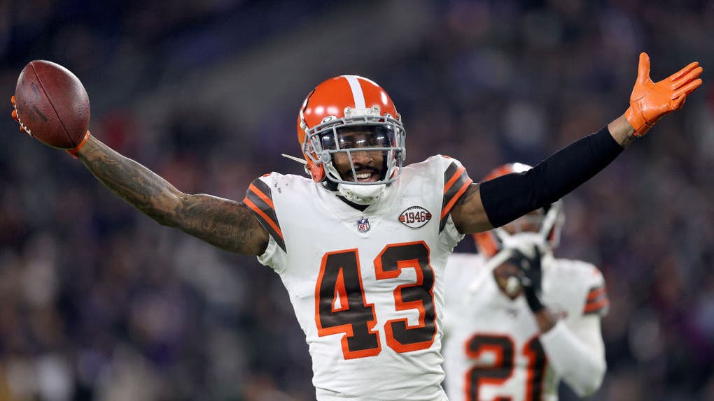 Browns Safety Tweets Mid-Game That The Offense Should Run Through Nick Chubb Instead Of Baker Mayfield