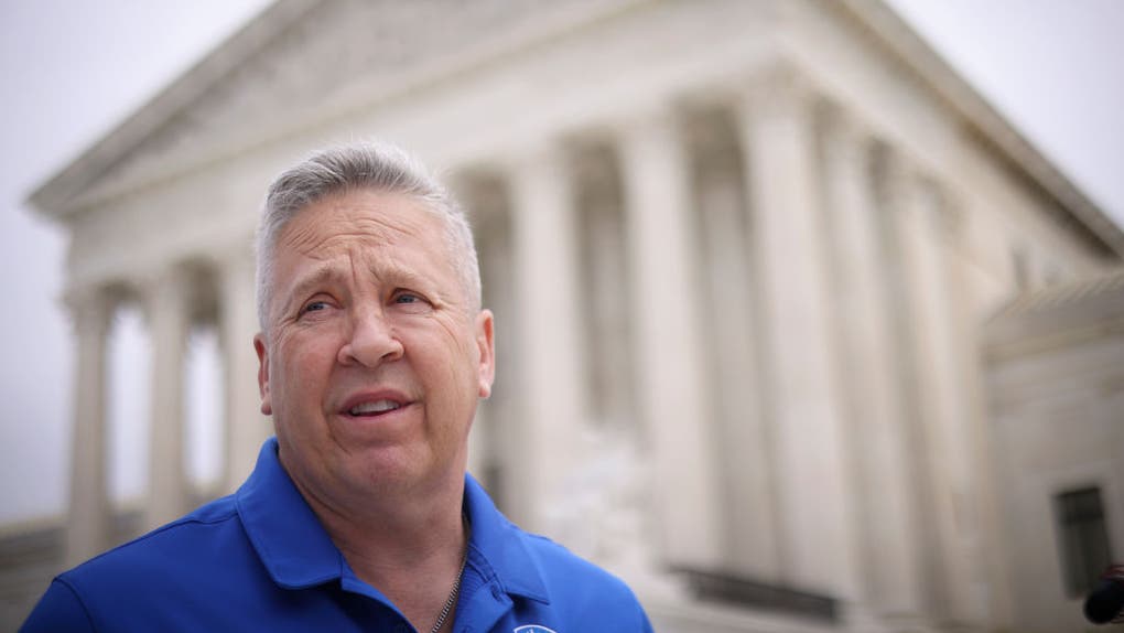 Coach Kennedy Talks with Dakich: Taking Power Of Prayer To The Supreme Court