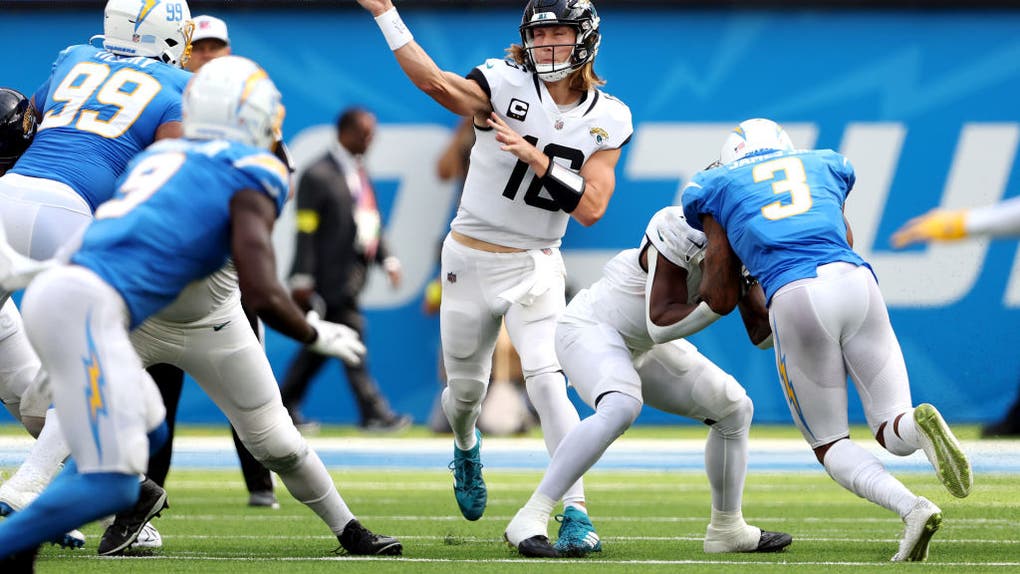 e3eb7e58-Jacksonville Jaguars v Los Angeles Chargers