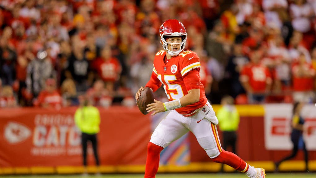 Las Vegas Raiders v Kansas City Chiefs