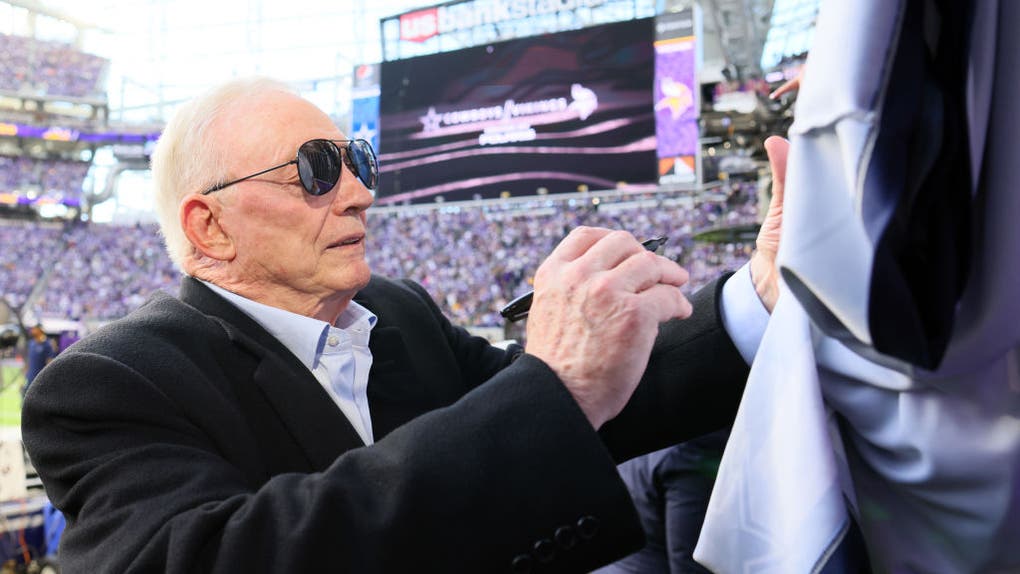 59702385-Dallas Cowboys v Minnesota Vikings