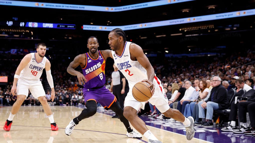 Los Angeles Clippers v Phoenix Suns