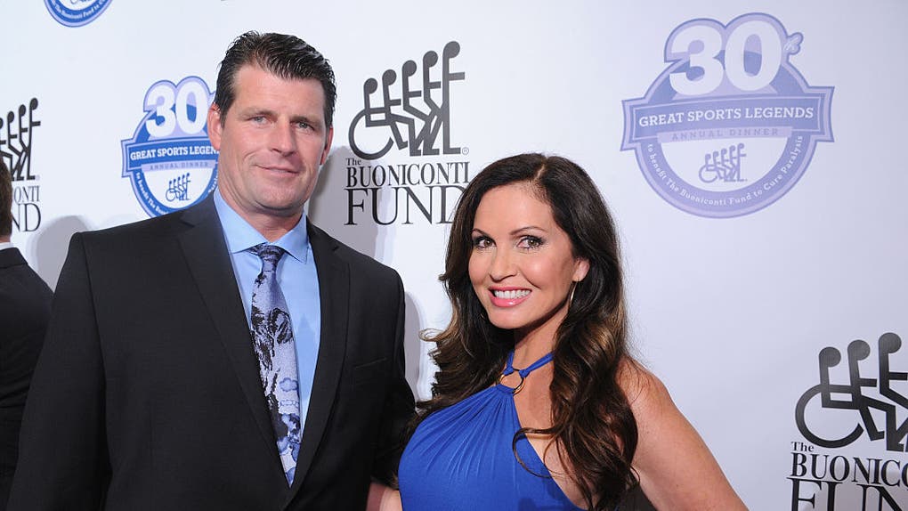 30th Annual Great Sports Legends Dinner To Benefit The Buoniconti Fund To Cure Paralysis - Arrivals
