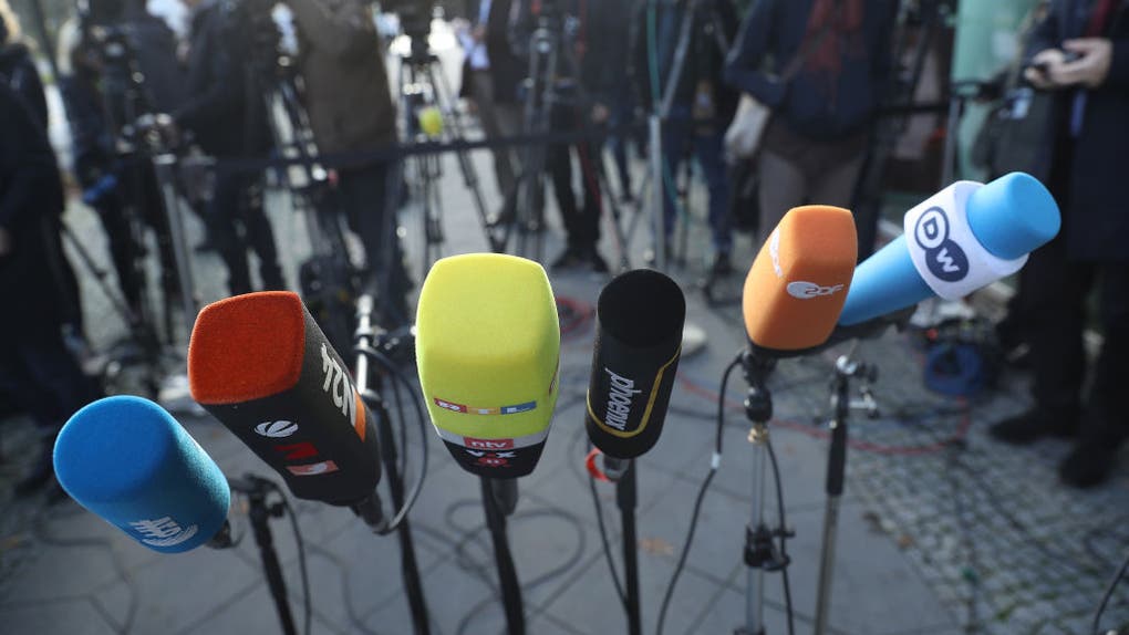 6f94f2ca-Parties Face Deadline In Preliminary Coalition Talks