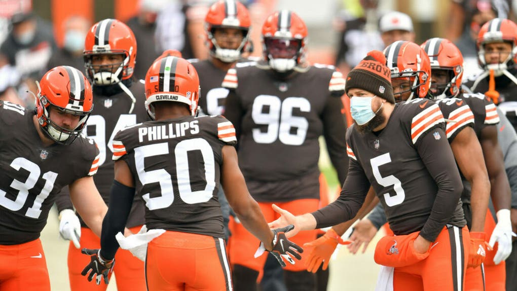 Pittsburgh Steelers v Cleveland Browns
